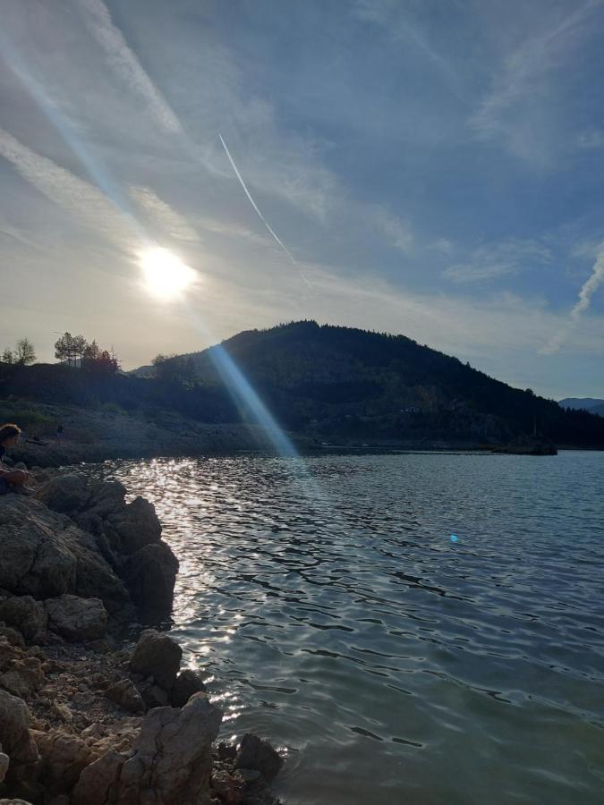 Tarska Carolija Zaovine Villa Popovići Eksteriør billede