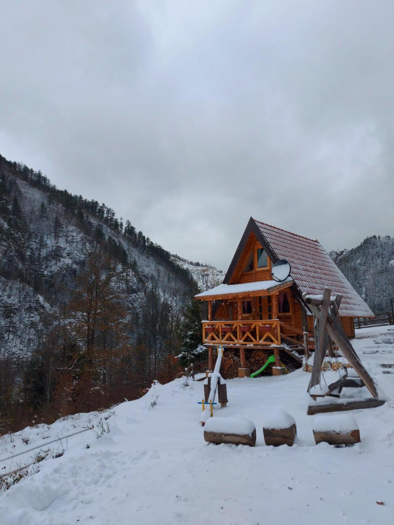 Tarska Carolija Zaovine Villa Popovići Eksteriør billede